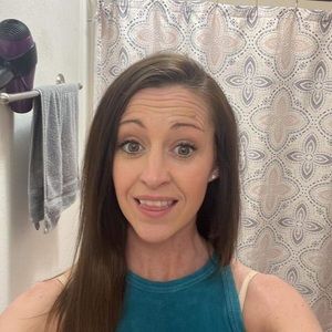 Meet your Posher, Tabitha